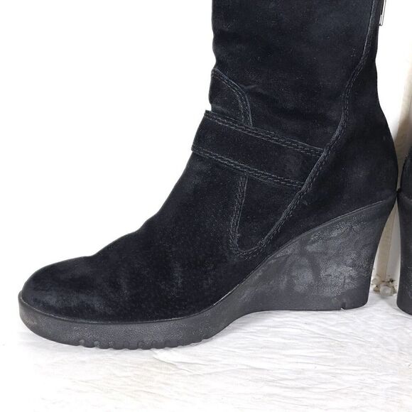 UGG Women's Gisselle US 7 Black Suede Zip Up Wedge Heel Ankle Boot 5593 - Picture 6 of 12